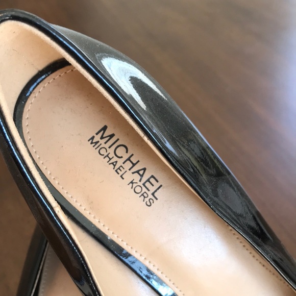 NWOT Michael Kors Patton leather with block heel - Picture 3 of 6
